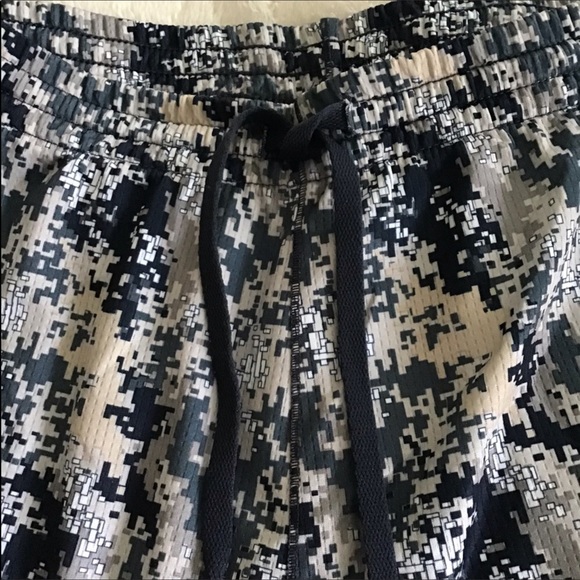 Southern legends men’s shorts size L gray black shorts draw string - Picture 6 of 9